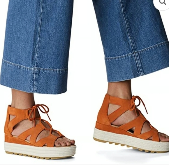 Sorel Women's 7.5 Flatform Cameron Orange Cutout Leather Espadrille Sandals - Picture 1 of 8